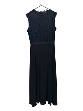 Miss May Sleeveless Black Lace Maxi Formal Dress with Scallop Neckline Large